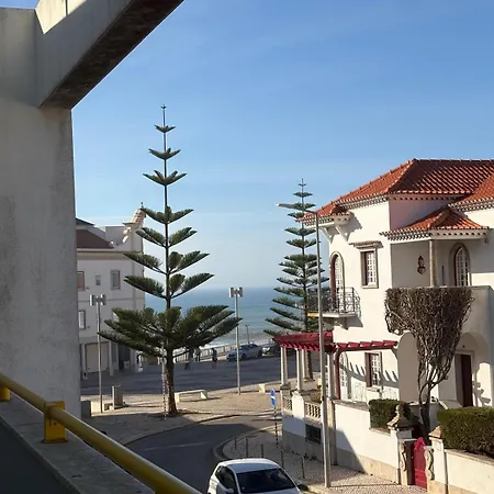 By The - De Santa Cruz (Oeste)