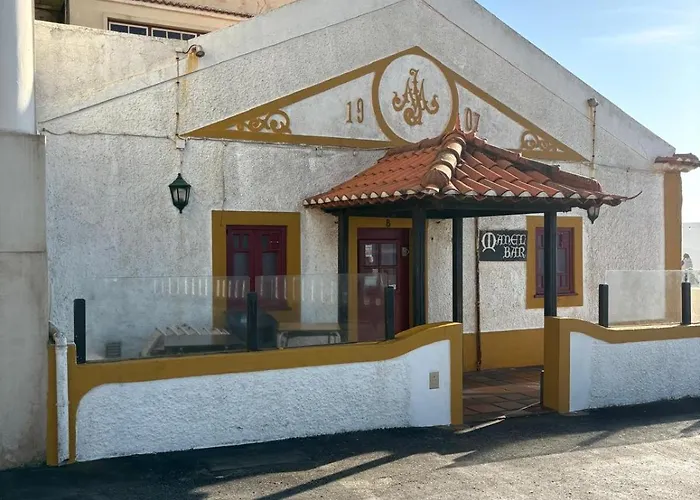 By The - De * Santa Cruz (Oeste)